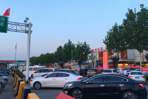 高速服務(wù)區(qū)停車，這幾種情況車主要注意，不要一時馬虎損失嚴(yán)重